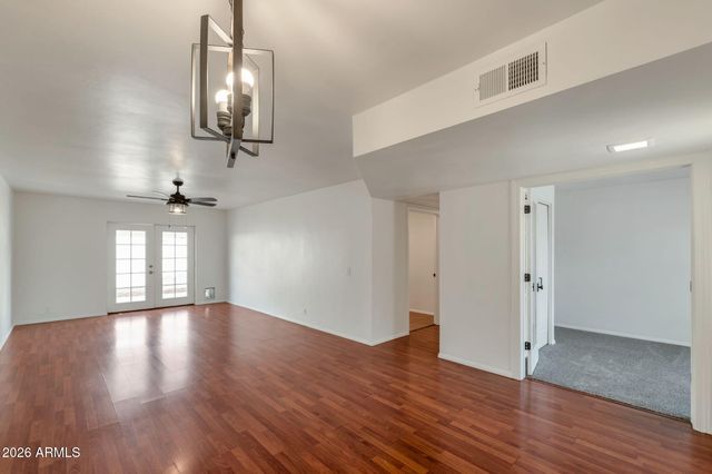 3016 W BOCA RATON Road, Phoenix, AZ 85053