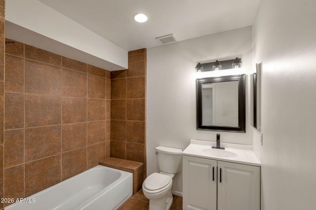 3016 W BOCA RATON Road, Phoenix, AZ 85053