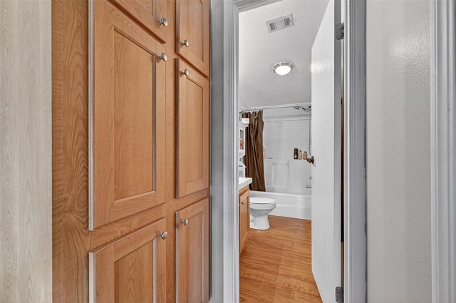 27017 NW 182ND AVENUE, High Springs, FL 32643