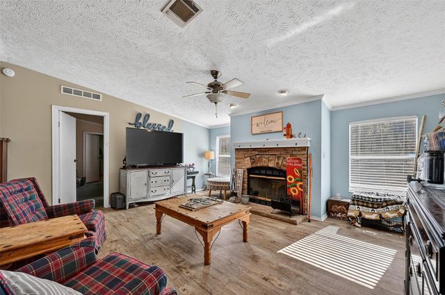 27017 NW 182ND AVENUE, High Springs, FL 32643