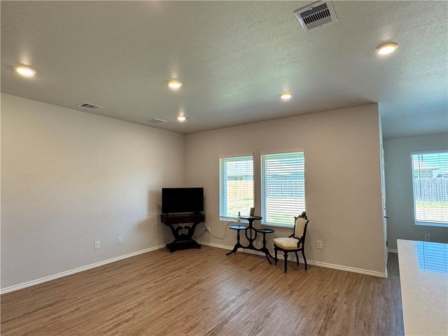 7730 Spiderman Dr, Corpus Christi, TX 78414