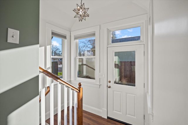 3560 1st Ave, Sacramento, CA 95817