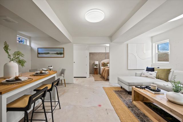 3560 1st Ave, Sacramento, CA 95817