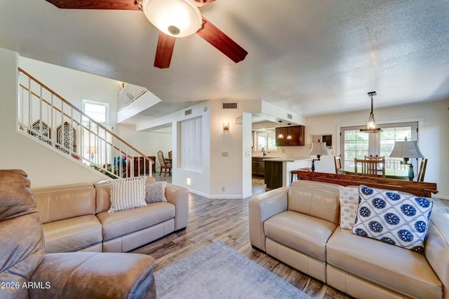 4427 E MOUNTAIN VISTA Drive, Phoenix, AZ 85048