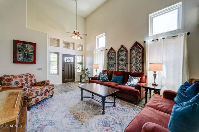 4427 E MOUNTAIN VISTA Drive, Phoenix, AZ 85048