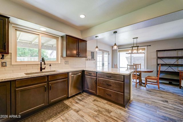 4427 E MOUNTAIN VISTA Drive, Phoenix, AZ 85048