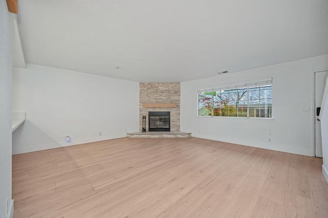 3160 Navion Ct, Cameron Park, CA 95682