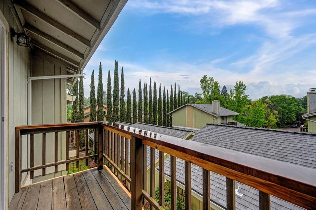 3160 Navion Ct, Cameron Park, CA 95682
