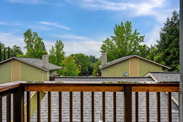 3160 Navion Ct, Cameron Park, CA 95682
