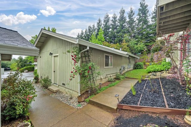 3160 Navion Ct, Cameron Park, CA 95682
