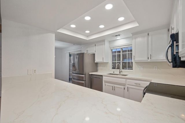 3160 Navion Ct, Cameron Park, CA 95682