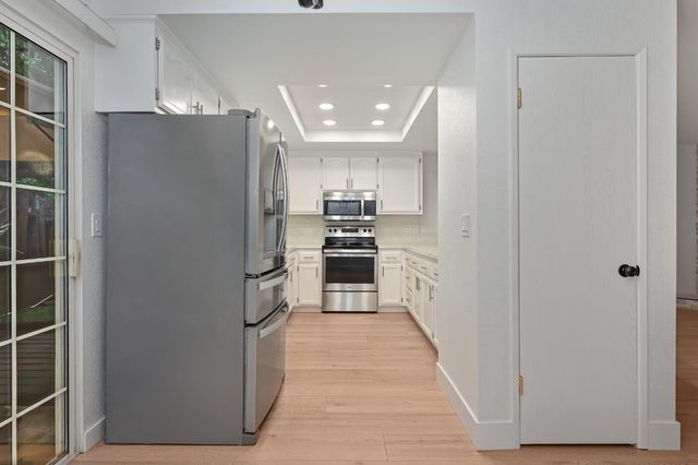 3160 Navion Ct, Cameron Park, CA 95682