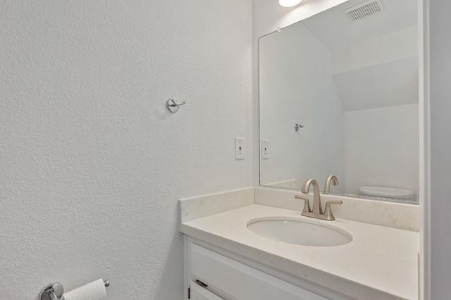 3160 Navion Ct, Cameron Park, CA 95682