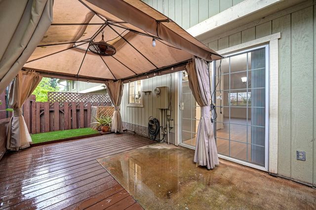 3160 Navion Ct, Cameron Park, CA 95682