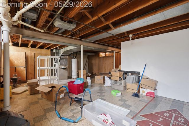 24237 Roxana Avenue, Eastpointe, MI 48021