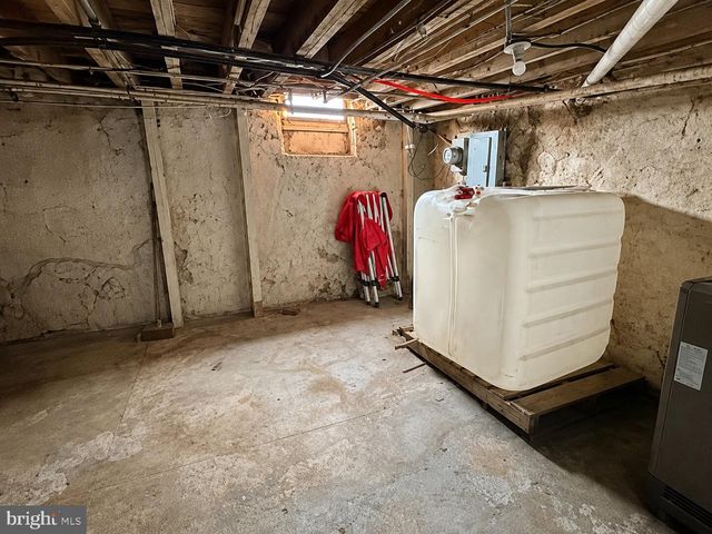 994 CARVER ST, Philadelphia, PA 19124
