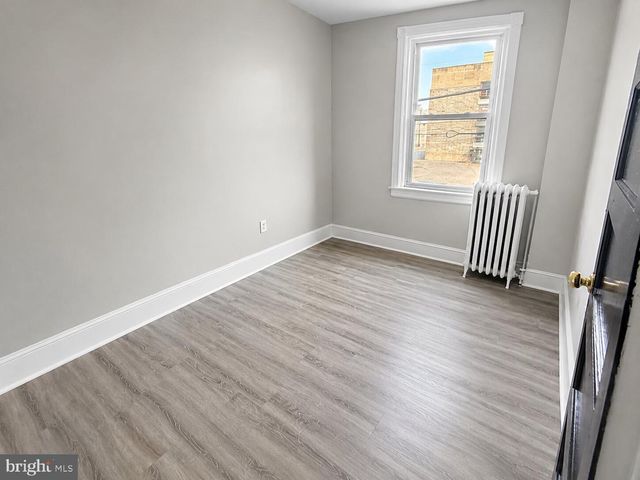 994 CARVER ST, Philadelphia, PA 19124