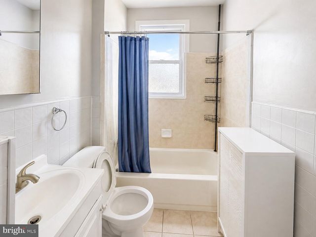 994 CARVER ST, Philadelphia, PA 19124