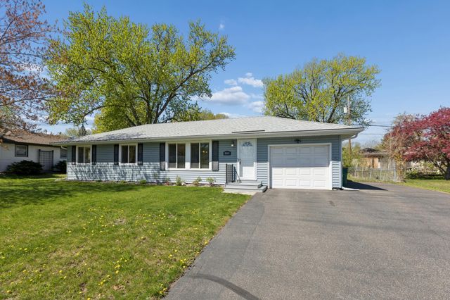 5841 Boone Avenue N, New Hope, MN 55428