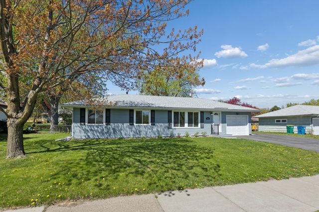 5841 Boone Avenue N, New Hope, MN 55428