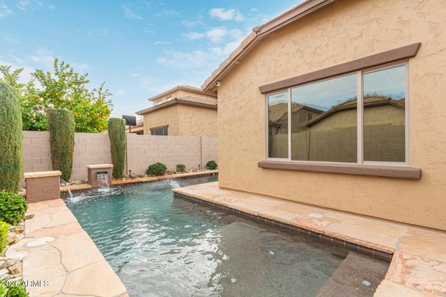 9058 W Redbird Road, Peoria, AZ 85383
