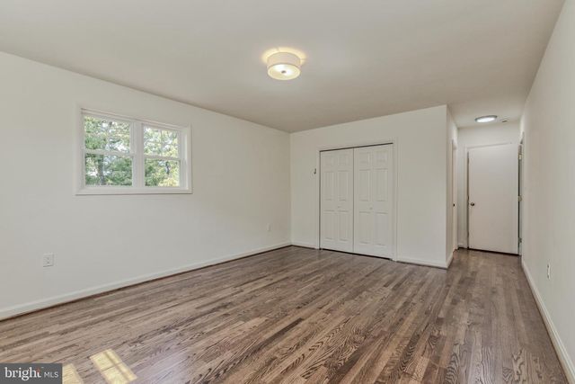 9902 BELHAVEN RD, Bethesda, MD 20817