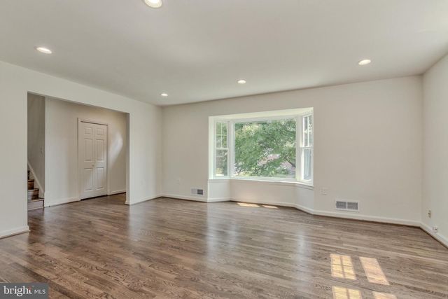 9902 BELHAVEN RD, Bethesda, MD 20817