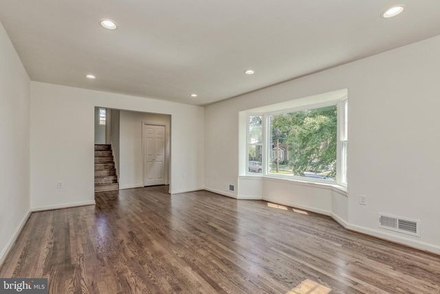 9902 BELHAVEN RD, Bethesda, MD 20817