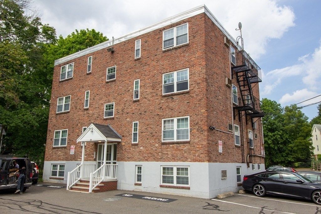 34 Clark St 6, Arlington, MA 02476