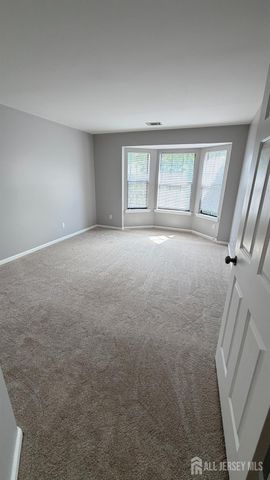 338 Cozzens Court, East Brunswick, NJ 08816