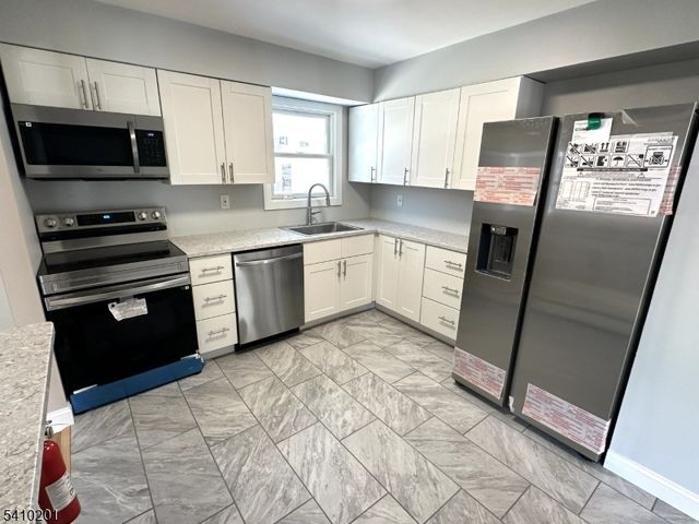 28 Beardslee Hill Dr, Ogdensburg Boro, NJ 07439