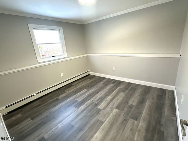 28 Beardslee Hill Dr, Ogdensburg Boro, NJ 07439