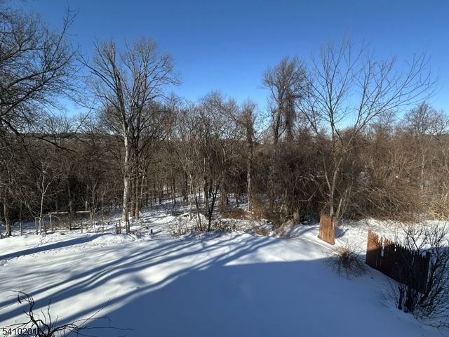 28 Beardslee Hill Dr, Ogdensburg Boro, NJ 07439