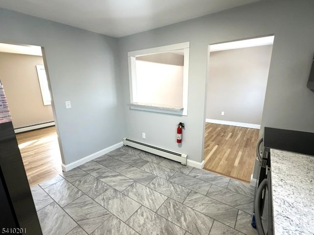 28 Beardslee Hill Dr, Ogdensburg Boro, NJ 07439