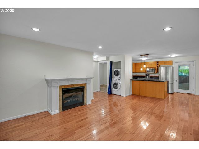 4956 Ne 9TH Ave 2, Portland, OR 97211