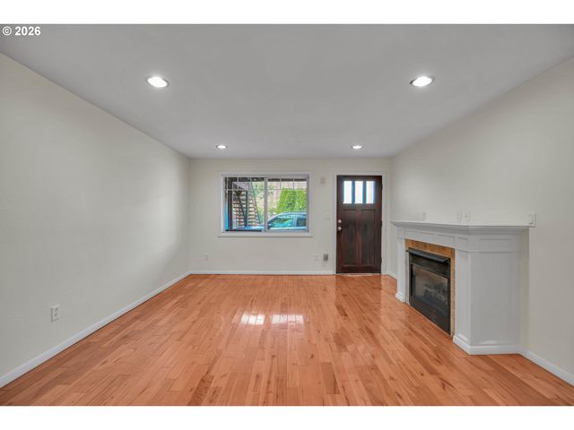 4956 Ne 9TH Ave 2, Portland, OR 97211