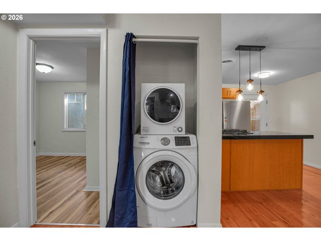 4956 Ne 9TH Ave 2, Portland, OR 97211