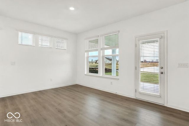 6736 Thresher Pass, Mccordsville, IN 46055
