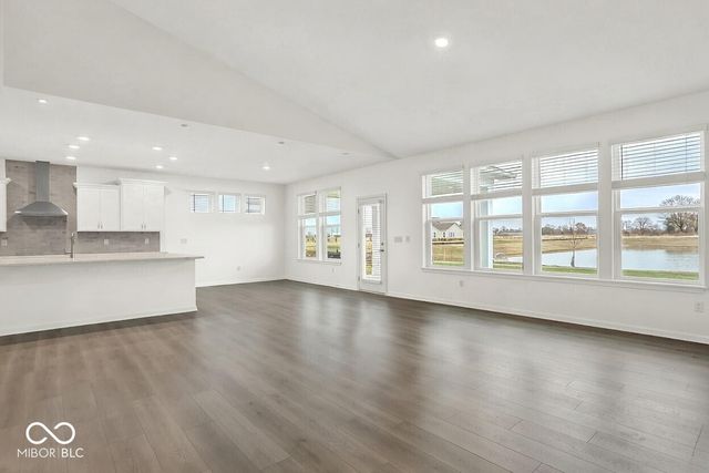 6736 Thresher Pass, Mccordsville, IN 46055