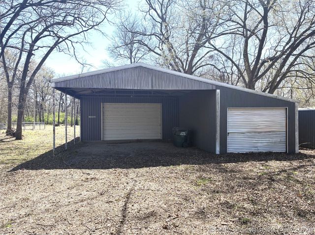 8861 Apple Street, Kingston, OK 73439