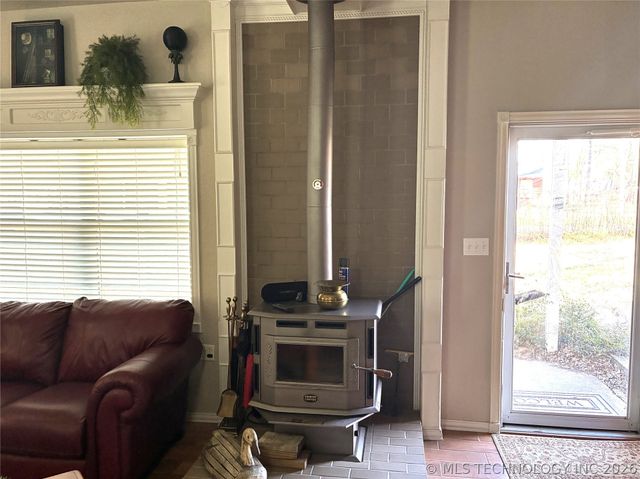 8861 Apple Street, Kingston, OK 73439