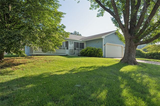 5101 NW 66th Avenue, Johnston, IA 50131