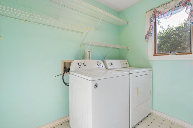 5101 NW 66th Avenue, Johnston, IA 50131