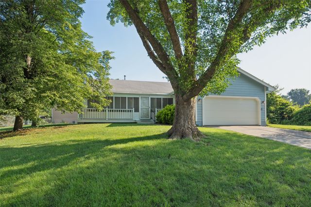 5101 NW 66th Avenue, Johnston, IA 50131