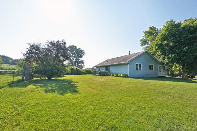 5101 NW 66th Avenue, Johnston, IA 50131