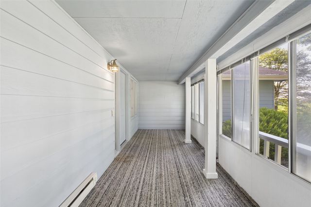 5101 NW 66th Avenue, Johnston, IA 50131