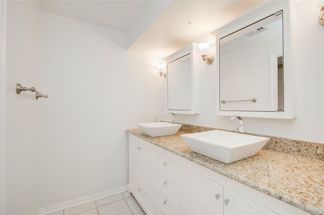 15 Greenway Plaza 10G, Houston, TX 77046