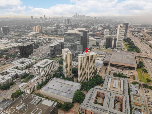 15 Greenway Plaza 10G, Houston, TX 77046