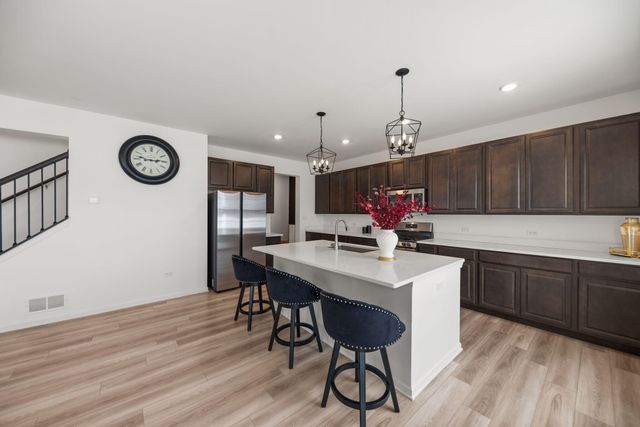 6132 E 115th Avenue, Crown Point, IN 46307