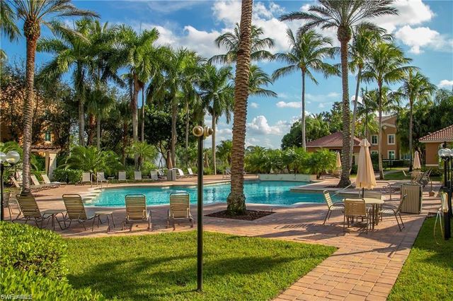 1105 Reserve CT # 305, Naples, FL 34105